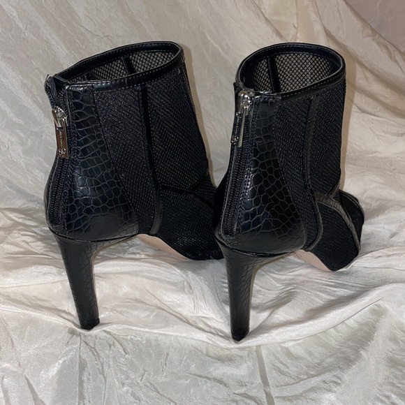 Stunning Jessica Simpson Ankle Heels, size 9 🖤 - Picture 4 of 5